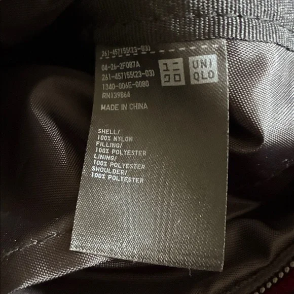 Uniqlo Small Black Crossbody Bag - Picture 5 of 9